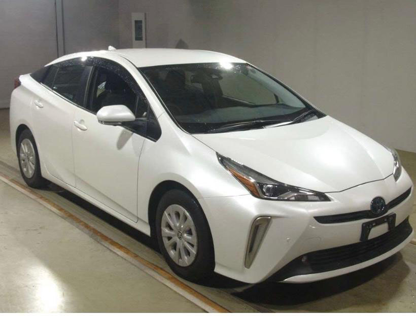 Toyota Prius hybrid 1800cc 2021 model 2