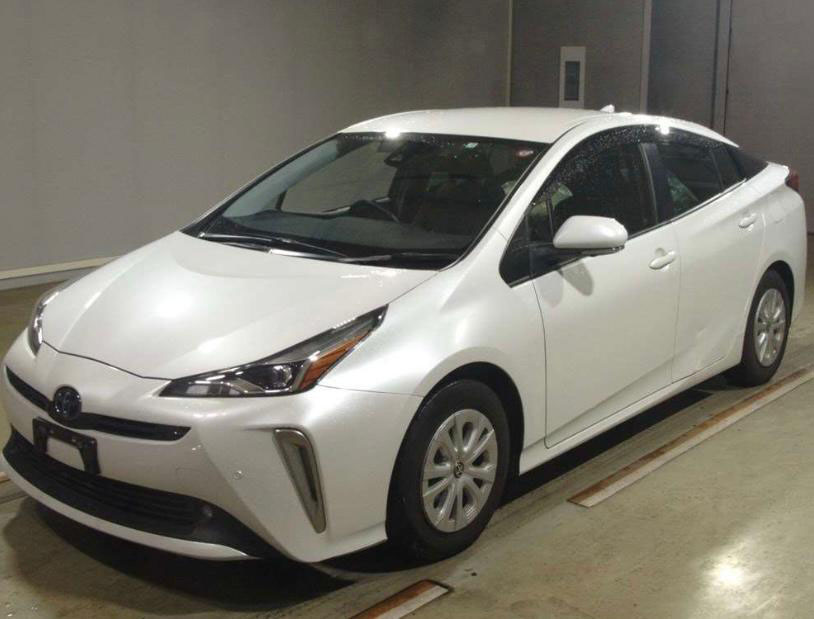 Toyota Prius hybrid 1800cc 2021 model