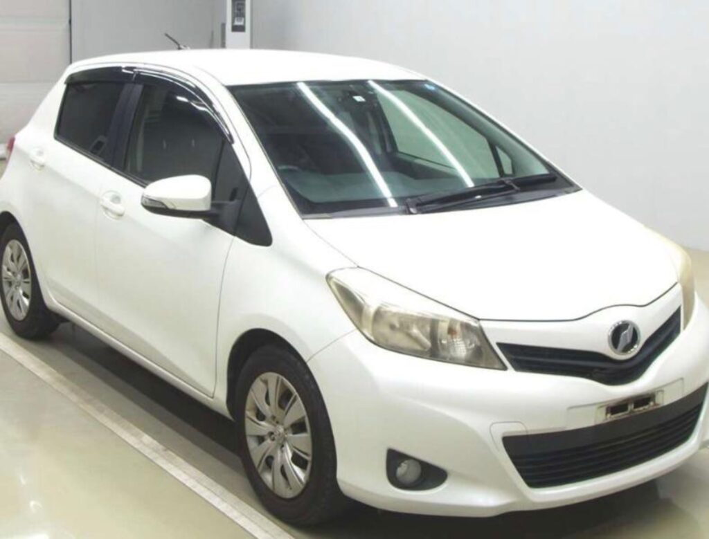 Toyota Vitz 2012 1000cc